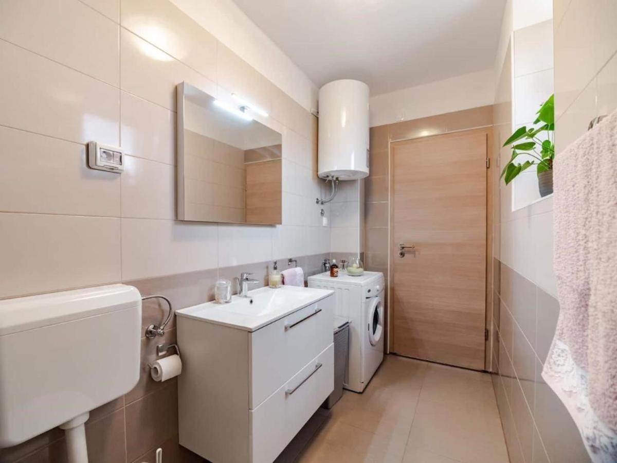 Stella Apartment เมดูลิน ภายนอก รูปภาพ